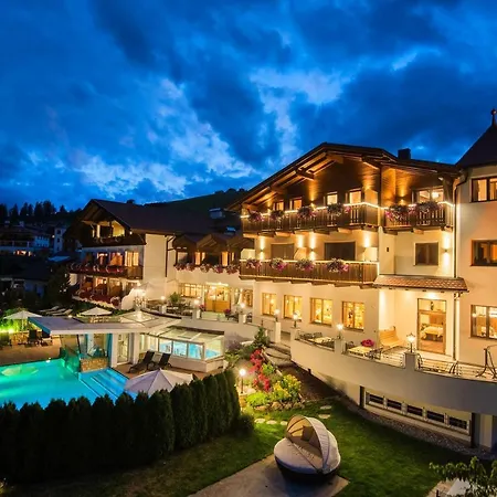 Hotel Tirolerhof Gourmet & Relax 4*